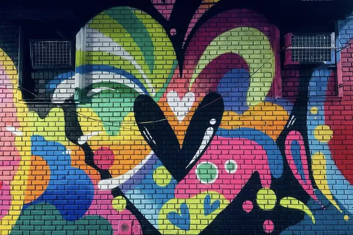 heart graffiti in nyc